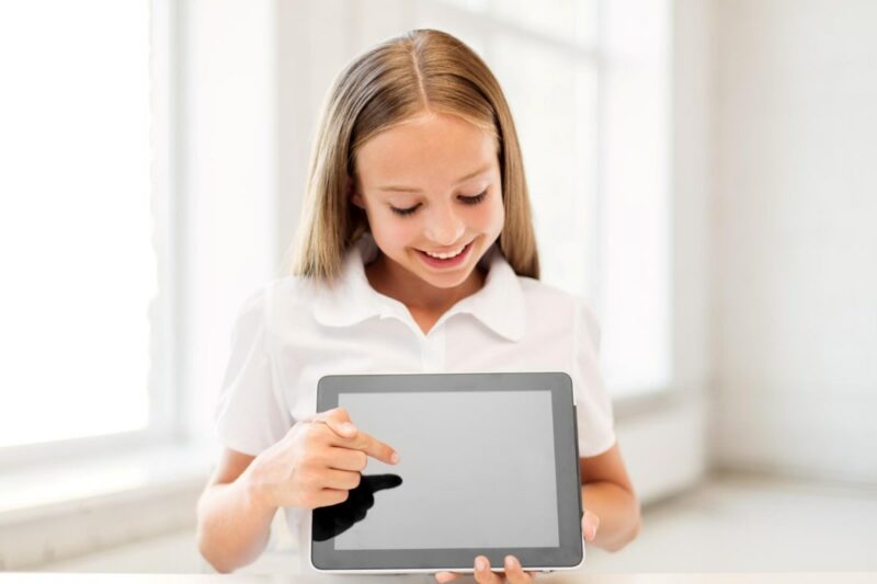 tablet para niños y adolescentes