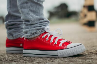 Los tenis Converse que marcan tendencia entre hombres este año