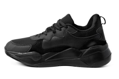 Camina ligero y con estilo: los tenis casuales de Under Armour para mujer