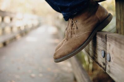 Cómo limpiar botas de gamuza sin arruinar la textura ni el color