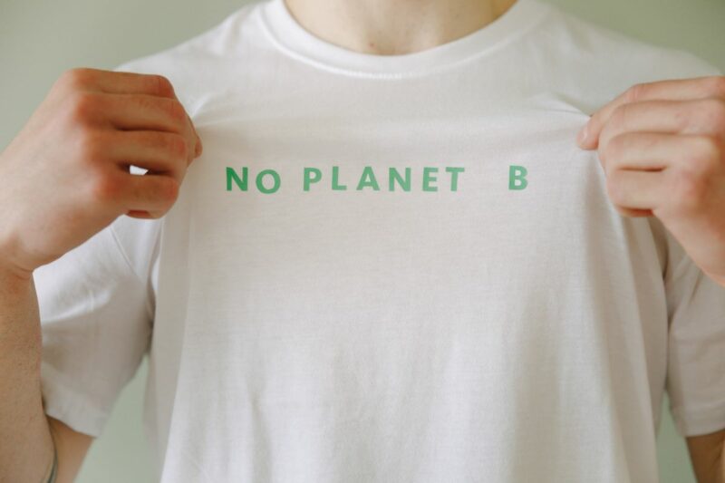 playera blanca frase ambientalista Playera blanca con frase ambientalista