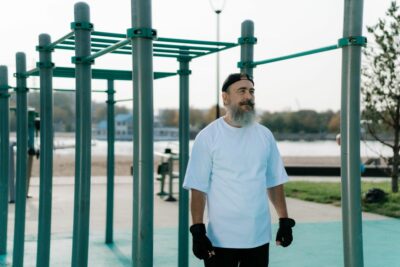 Elige la playera ideal para el gimnasio: guía para entrenar con mayor comodidad