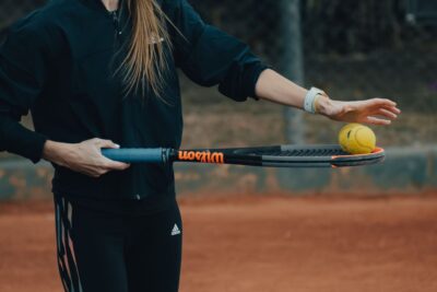 Cómo elegir una raqueta de tenis: talla de grip, cabezal, peso y material